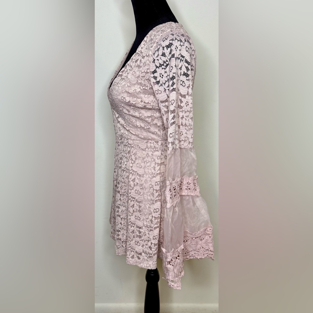 Kaylee Kollektion Pink floral lace short jumpsuit romantic flirty girly med - Picture 8 of 12